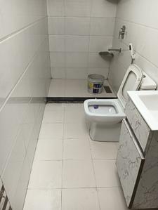Bathroom Image of 1100 Sq.ft 1 BHK Apartment / Flat for rent in Vasant Kunj New Delhi for Rs. 35000
