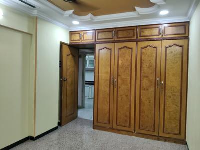 Bedroom Image of 900 Sq.ft 2 BHK Apartment / Flat for sale in Manisha Towers, Mulund East Mumbai for Rs. 16500000