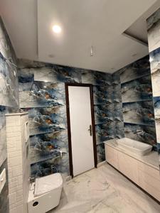 Bathroom Image of 1400 Sq.ft 3 BHK Builder Floor for sale in Ashok Vihar New Delhi for Rs. 33300000