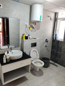 Bathroom Image of 1550 Sq.ft 3 BHK Apartment / Flat for rent in Hero Homes, Sector 88 Mohali for Rs. 50000