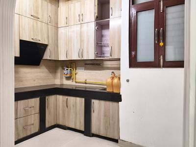 Kitchen Image of 1000 Sq.ft 2 BHK Builder Floor for rent in Arjun Nagar New Delhi for Rs. 35000