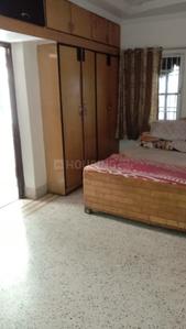 Bedroom Image of 2000 Sq.ft 3 BHK Apartment / Flat for rent in Om Complex, Fafadih Raipur for Rs. 30000