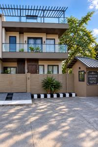 Building Image of 4200 Sq.ft 4.5 BHK Villa for sale in Sahastradhara Road Dehradun for Rs. 45000000