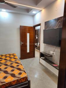 Bedroom Image of 600 Sq.ft 2 BHK Builder Floor for rent in Sector 8 Rohini New Delhi for Rs. 30000