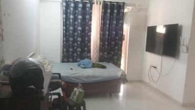 Living Room Image of 638 Sq.ft 1 BHK Apartment / Flat for sale in Puraniks Aarambh, Kasarvadavali Thane for Rs. 6000000