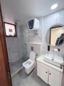 Bathroom Image of 1711 Sq.ft 3 BHK Builder Floor for rent in Preet Vihar New Delhi for Rs. 64000