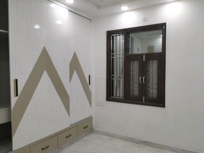 Bedroom Image of 900 Sq.ft 3 BHK Builder Floor for sale in Sector 16 Rohini New Delhi for Rs. 11500000