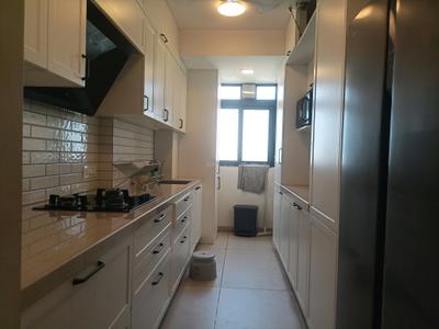 Kitchen Image of 550 Sq.ft 1 BHK Apartment / Flat for sale in Matunga East Mumbai for Rs. 21000000