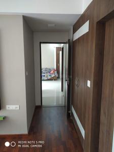 Image of 1080 Sq.ft 2 BHK Apartment / Flat for rent in Adani The Meadows, Shantigram, Ahmedabad for Rs. 35000