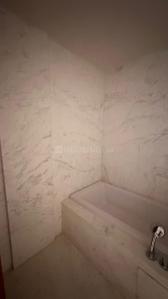 Bathroom Image of 1350 Sq.ft 3 BHK Apartment / Flat for sale in Lodha Bellagio, Powai Mumbai for Rs. 55000000