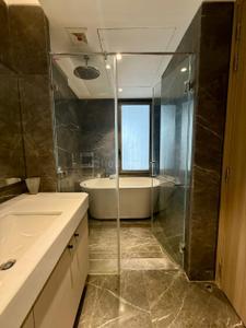 Bathroom Image of 2800 Sq.ft 4 BHK Apartment / Flat for sale in Rustomjee Crown, Prabhadevi Mumbai for Rs. 190000000