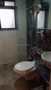 Bathroom Image of 920 Sq.ft 3 BHK Apartment / Flat for sale in Bandra West Mumbai for Rs. 50000000