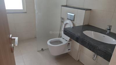 Image of 1888 Sq.ft 3.5 BHK Apartment / Flat for rent in Godrej Windsor At Godrej Golf Links, Jaypee Greens, Greater Noida for Rs. 60000