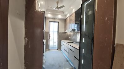 Kitchen Image of 1512 Sq.ft 3 BHK Builder Floor for sale in Paschim Vihar New Delhi for Rs. 38000000