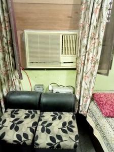 Bedroom Image of 344 Sq.ft 1 BHK Builder Floor for rent in Sector 10 Rohini New Delhi for Rs. 6500