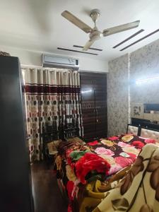 Bedroom Image of 1700 Sq.ft 3 BHK Apartment / Flat for sale in Cosmos Golden Heights, Crossings Republik Ghaziabad for Rs. 9400000