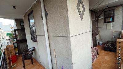 Balcony Image of 1200 Sq.ft 3 BHK Apartment / Flat for sale in Shalimar Garden Ghaziabad for Rs. 7500000