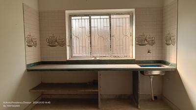 Kitchen Image of 800 Sq.ft 2 BHK Apartment / Flat for rent in Paschim Putiary Kolkata for Rs. 12000