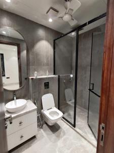 Image of 1900 Sq.ft 3 BHK Builder Floor for sale in Kirti Nagar, New Delhi for Rs. 42500000