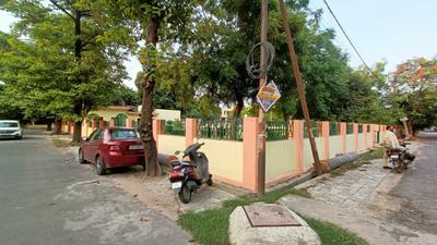 Image of 3600 Sq.ft Residential Plot / Land for sale in LDA Colony, Lucknow for Rs. 35000000