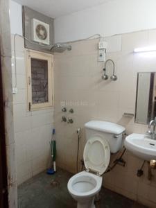 Bathroom Image of 1100 Sq.ft 2 BHK Apartment / Flat for rent in Vasant Kunj New Delhi for Rs. 45000
