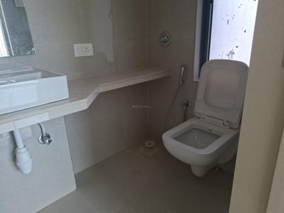 Image of 1050 Sq.ft 2 BHK Apartment / Flat for rent in Arkade Eden, Malad West, Mumbai for Rs. 75000