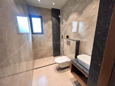Bathroom Image of 1608 Sq.ft 3.5 BHK Apartment / Flat for sale in Palasa, Sargasan Gandhinagar for Rs. 12800000