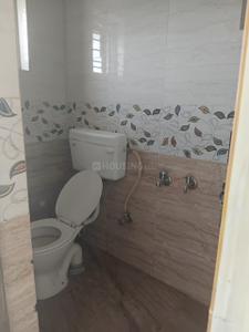 Bathroom Image of 950 Sq.ft 2 BHK Builder Floor for rent in JP Nagar Bengaluru for Rs. 22000