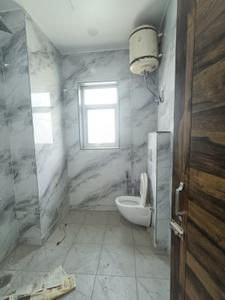 Bathroom Image of 1250 Sq.ft 2 BHK Builder Floor for rent in Vivek Vihar New Delhi for Rs. 36000