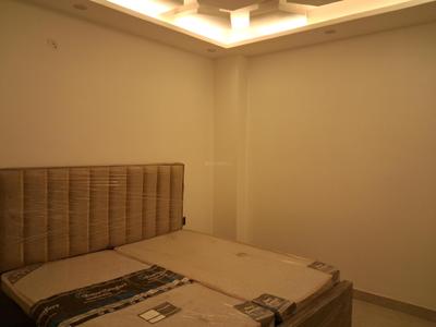 Bedroom Image of 1500 Sq.ft 4 BHK Apartment / Flat for sale in JMD Aashirwad Apartment, Sector 73 Noida for Rs. 5500000
