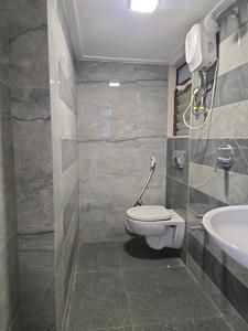 Common Bathroom Two Image of 690 Sq.ft 1 BHK Apartment / Flat for sale in Tanvi Eminence Phase 1, Mira Road East Mira Bhayandar for Rs. 6500000
