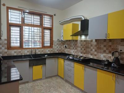 Kitchen Image of 1450 Sq.ft 2 BHK Apartment / Flat for rent in Richmond Town Bengaluru for Rs. 80000