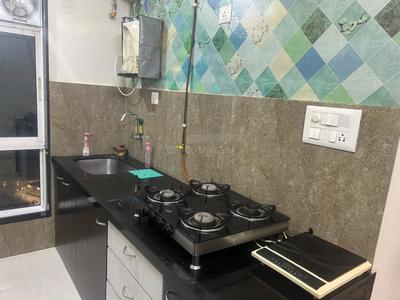 Kitchen Image of 700 Sq.ft 2 BHK Apartment / Flat for rent in Royal Oasis, Malad West Mumbai for Rs. 55000