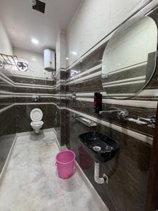 Bathroom Image of 450 Sq.ft 1 BHK Independent House for rent in Shalimar Bagh New Delhi for Rs. 23000