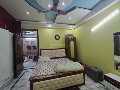 Bedroom Image of 1950 Sq.ft 3 BHK Builder Floor for rent in Eta I Greater Noida for Rs. 40000