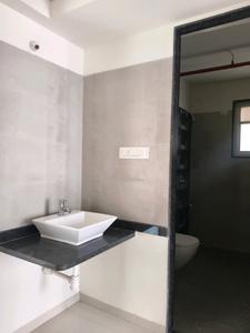 Common Bathroom Image of 1400 Sq.ft 3 BHK Apartment / Flat for rent in Gini Vivante, Kiwale Pune for Rs. 30000