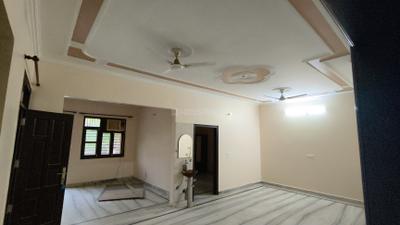 Living Room Image of 2000 Sq.ft 3 BHK Independent House for rent in Sector 5 Gurgaon for Rs. 34000