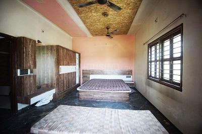Bedroom Image of 2866 Sq.ft 4 BHK Independent House for sale in Ghatlodiya Ahmedabad for Rs. 35000000