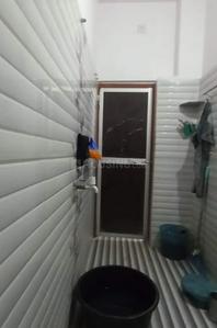Bathroom Image of 600 Sq.ft 2 BHK Builder Floor for rent in Dipugarha Hazaribagh for Rs. 6800