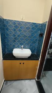 Bathroom Image of 780 Sq.ft 1 BHK Apartment / Flat for rent in Kondapur Hyderabad for Rs. 18000