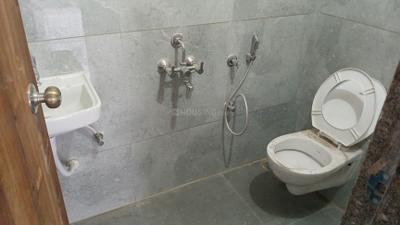 Image of 1850 Sq.ft 3 BHK Apartment / Flat for rent in Vaishnodevi Kingswood, Sima Nagar, Surat for Rs. 21000