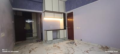 Bedroom Image of 2100 Sq.ft 3 BHK Apartment / Flat for rent in Adambakkam Chennai for Rs. 60000