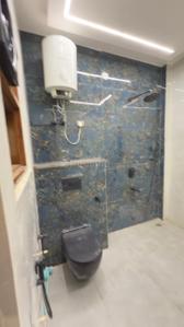 Bathroom Image of 1000 Sq.ft 2 BHK Builder Floor for rent in Alpha I Greater Noida for Rs. 23000