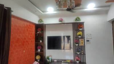 Living Room Image of 900 Sq.ft 2 BHK Apartment / Flat for rent in Raunak Unnathi Greens, Kasarvadavali, Thane West Thane for Rs. 18000