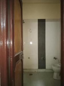 Common Bathroom Image of 623 Sq.ft 2 BHK Builder Floor for sale in Ganesh Nagar New Delhi for Rs. 4500000