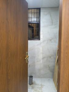 Common Bathroom Image of 850 Sq.ft 2 BHK Builder Floor for sale in Indirapuram Ghaziabad for Rs. 7100000
