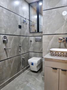 Common Bathroom Image of 1000 Sq.ft 3 BHK Apartment / Flat for sale in Uttam Nagar New Delhi for Rs. 10500000