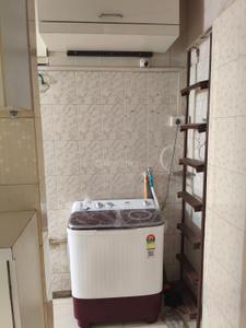 Bathroom Image of 500 Sq.ft 1 BHK Apartment / Flat for rent in Dahisar West Mumbai for Rs. 25000