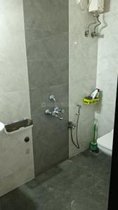 Bathroom Image of 550 Sq.ft 1 BHK Apartment / Flat for rent in Malad West Mumbai for Rs. 36000