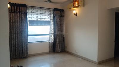 Living Room Image of 1800 Sq.ft 3 BHK Apartment / Flat for rent in Unitech Fresco, Sector 50 Gurgaon for Rs. 55000